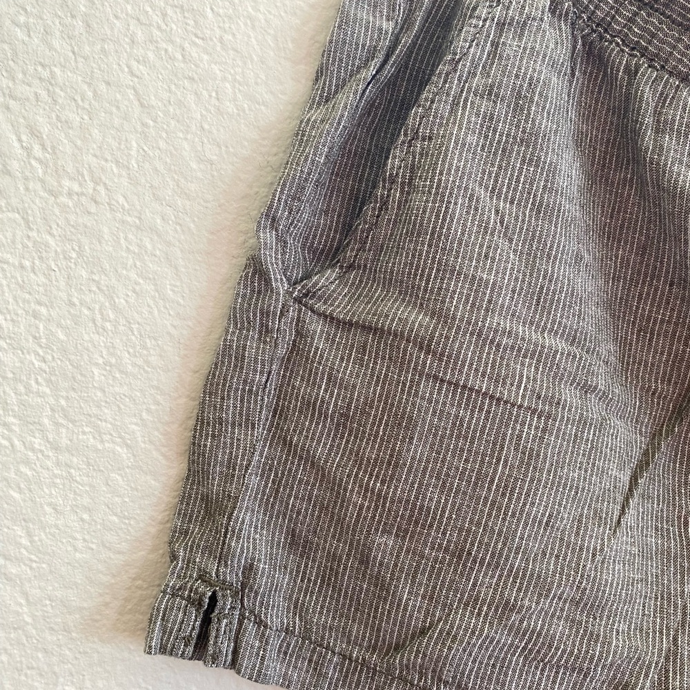 Light Gray Striped Linen-blend Drawstring Shorts - Picture 5 of 8